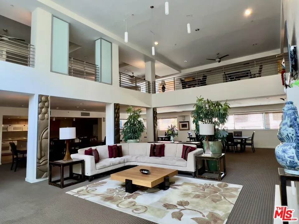 267 S San Pedro Street 221, Los Angeles, California 90012 home-pic-30